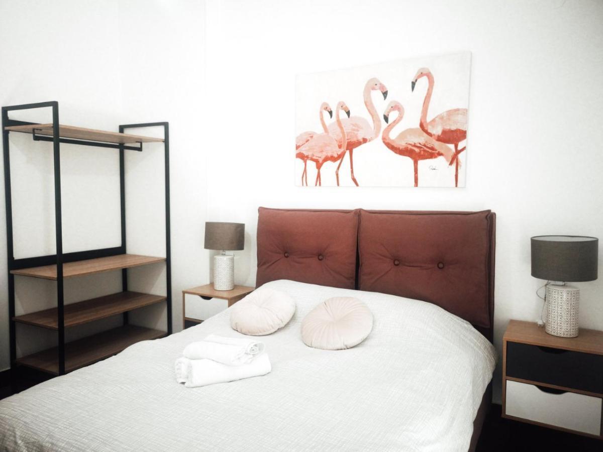 Explore Greece From Colorful City Centre Apartment Chalkís Zewnętrze zdjęcie